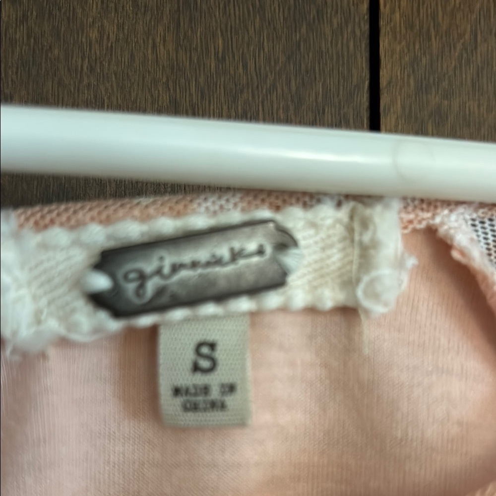 Pink Ruched Cut Out Blouse - Picture 4 of 5